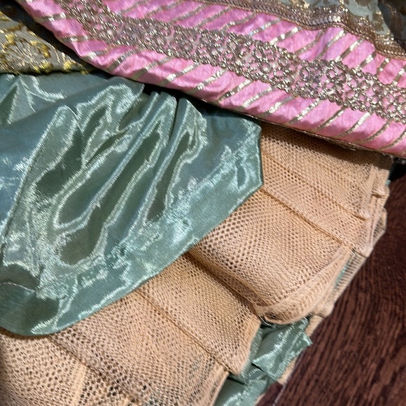 Heavy Wedding Reception Lehenga Indian Dress - Picture 6 of 11